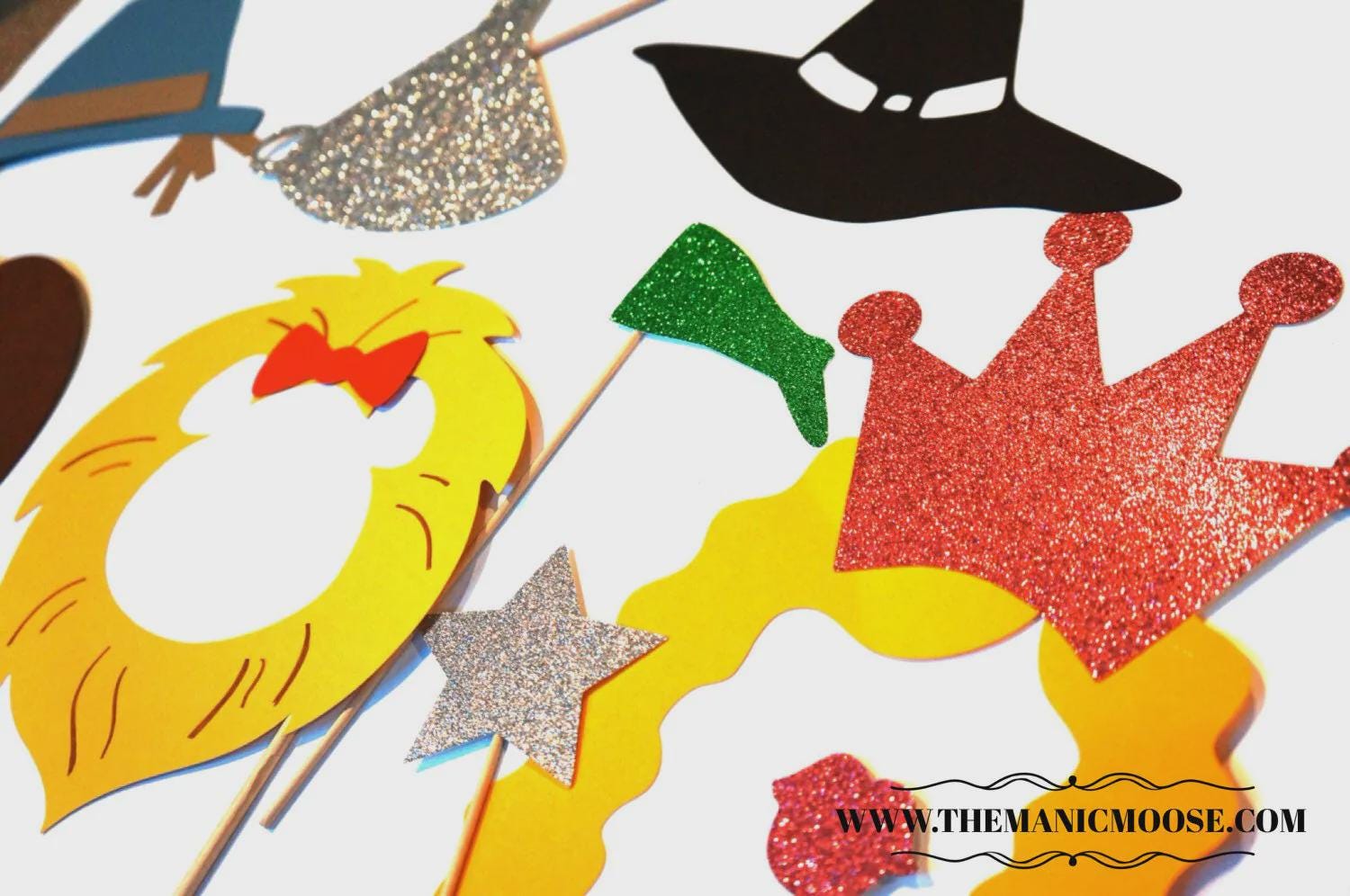 Wizard of Oz Photo Booth Props – Birthday Party Decorations