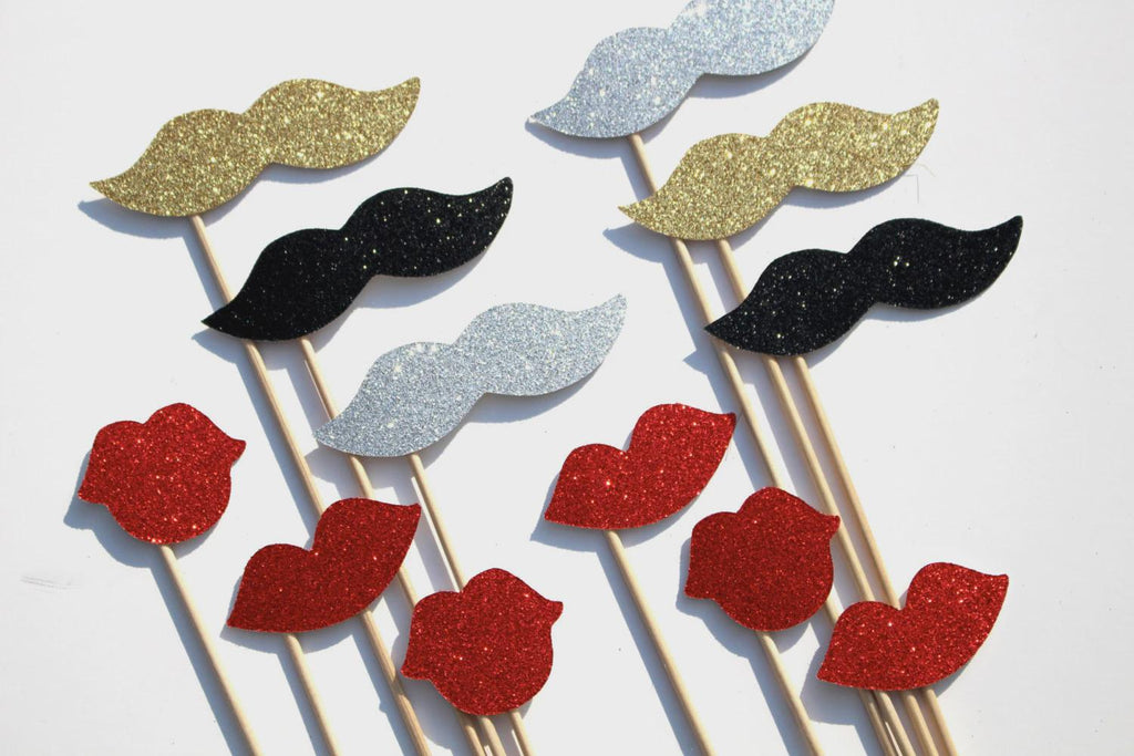 Glitter New Year's Eve Photo Booth Props - Deluxe 24-Piece Set