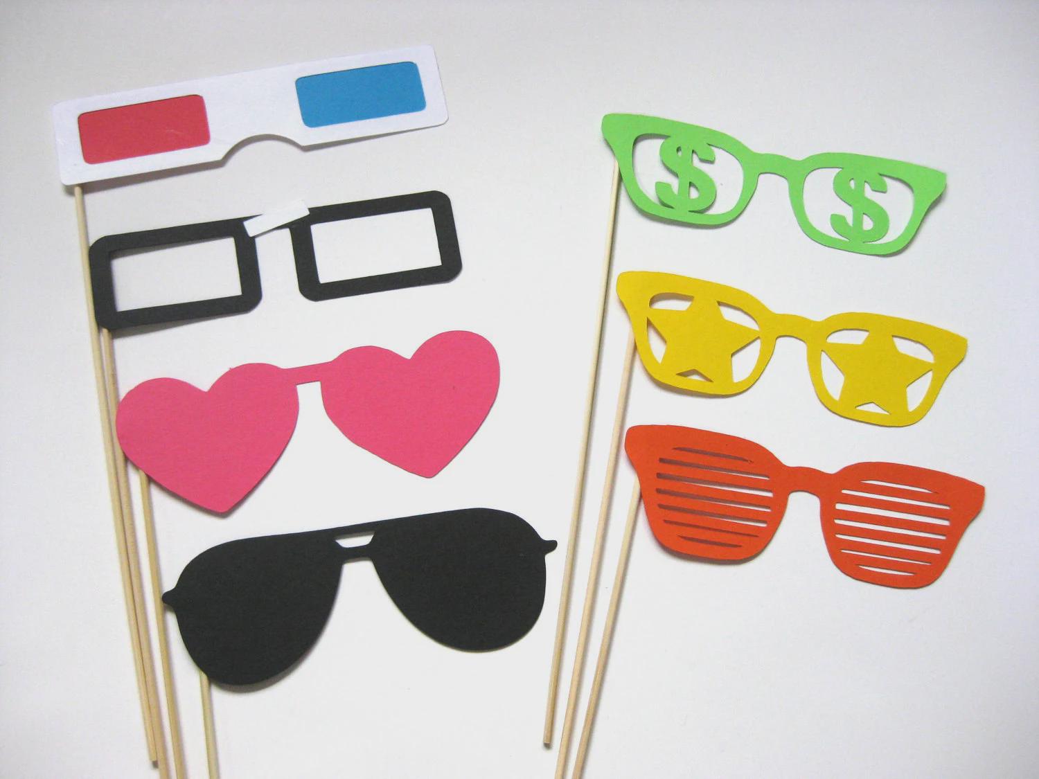 Photo Booth Props - The Retro Collection - 7 piece set - Birthdays, Weddings, Parties - Photobooth Props