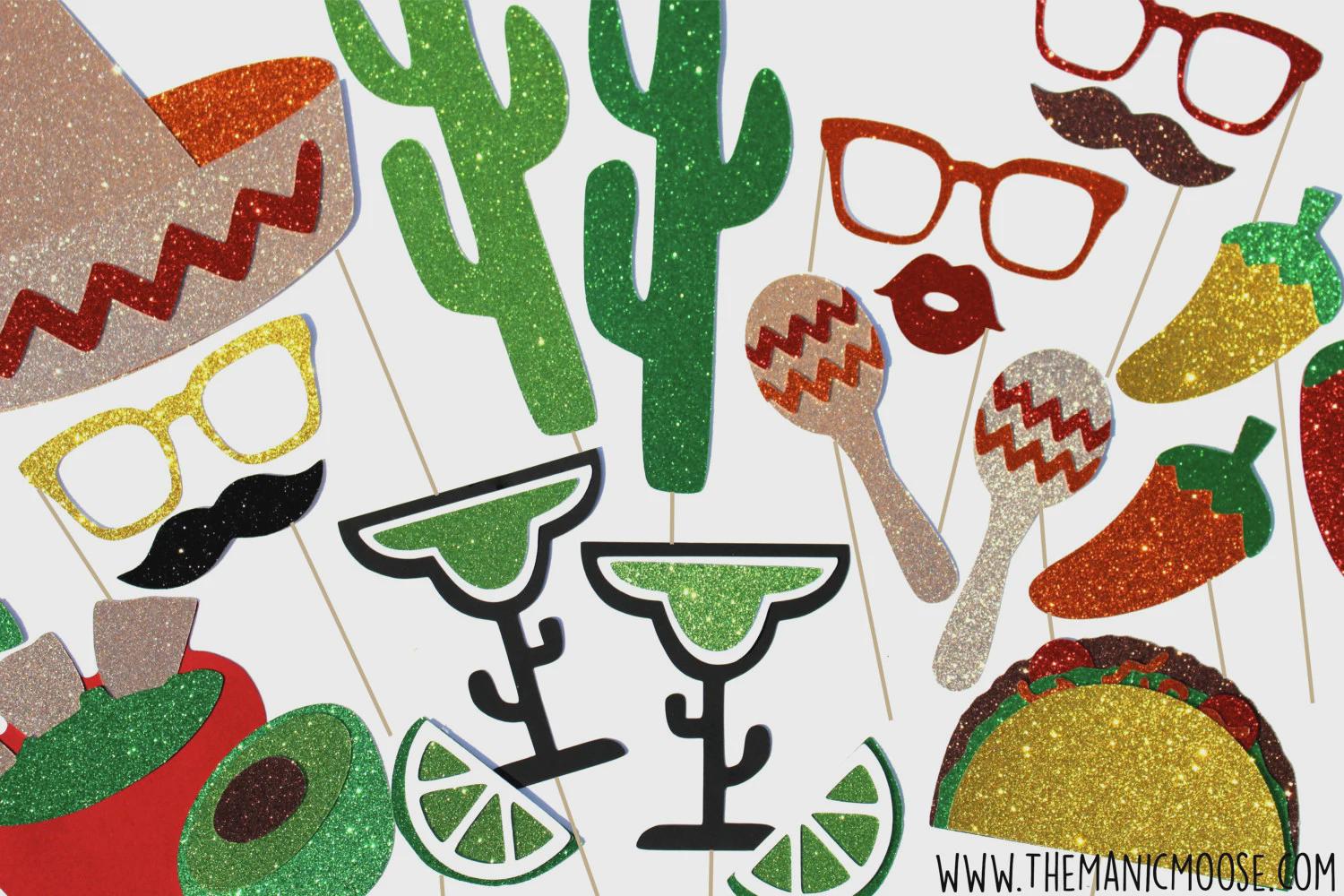 Cinco de Mayo Glitter Photo Booth Props - 22 Piece Set
