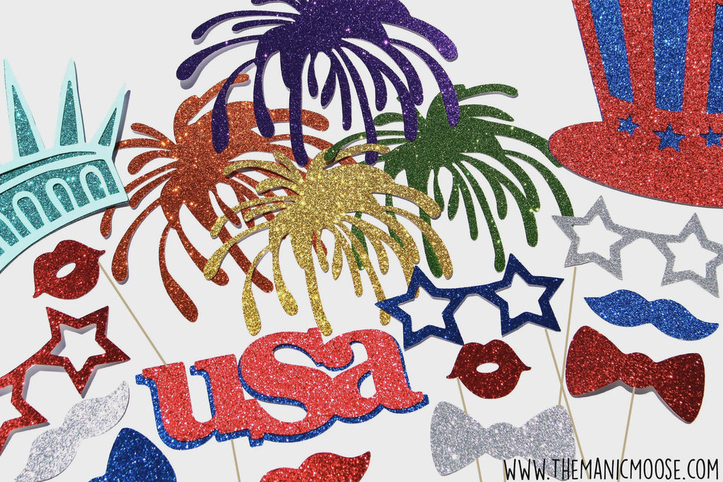 Glitter 4th of July Photo Booth Props – 18 Piece Party Set