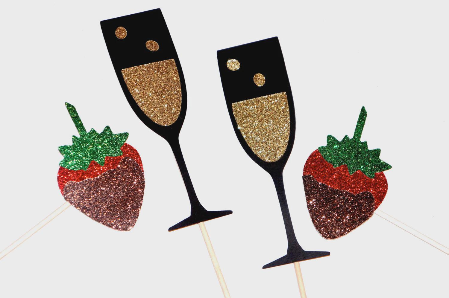 Glitter Valentine's Day Photo Booth Props – Champagne & Strawberries Set
