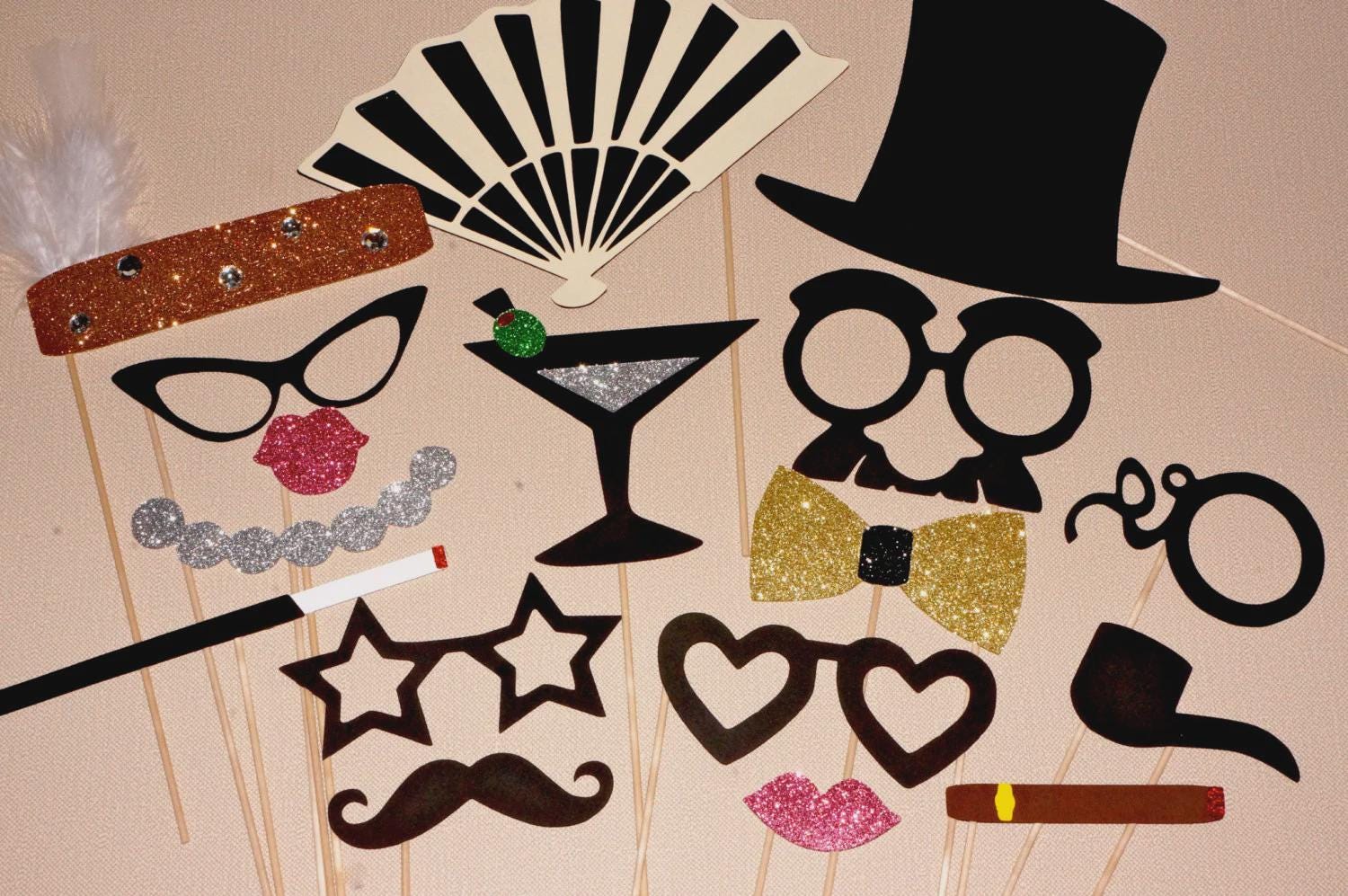 Vintage Hollywood Photo Booth Props - Glitter Party Decorations, 17 Piece Set